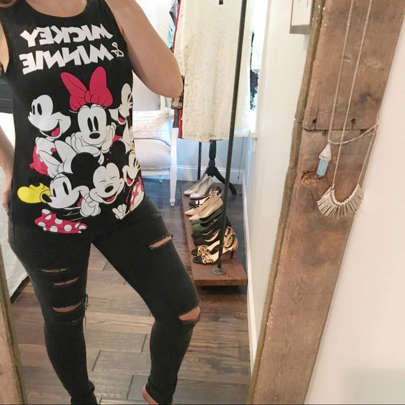 Disney large (11-13) disneyworld Mickey Minnie top - Picture 1 of 3